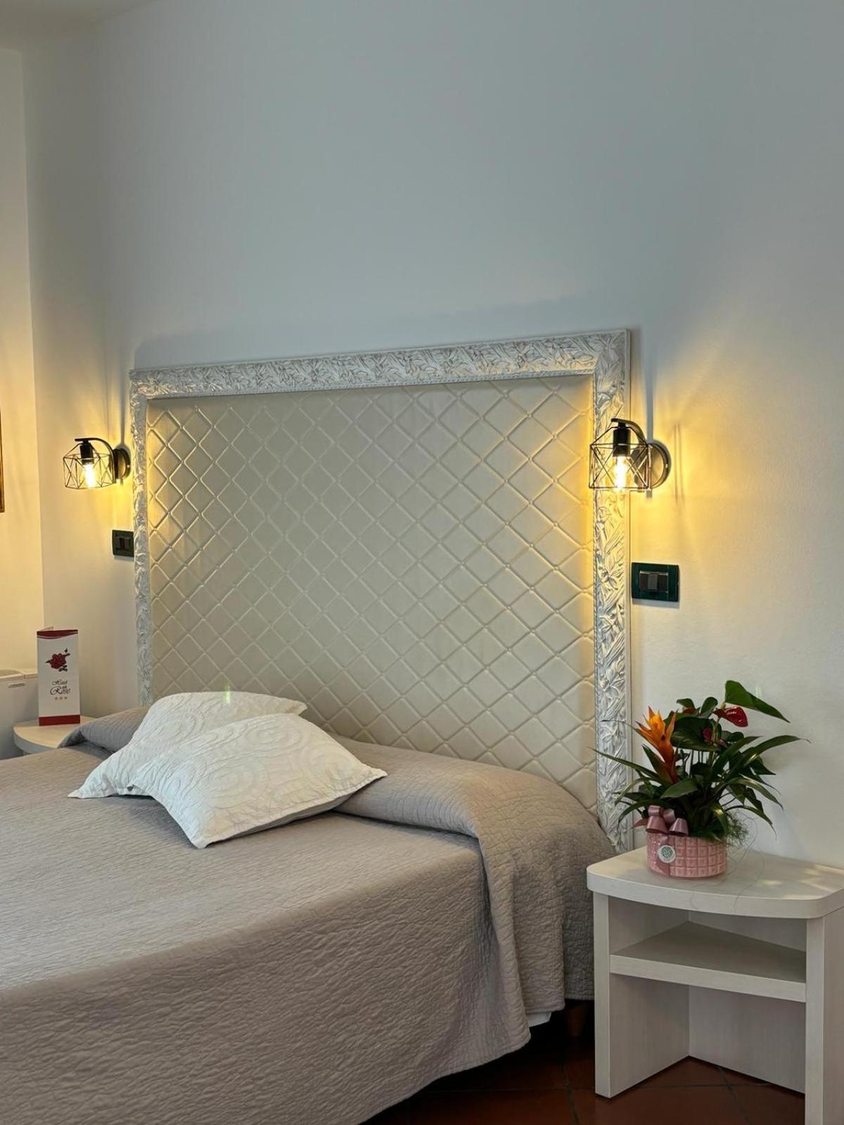 Hotel Delle Rose Сан Бартоломео ал Маре Екстериор снимка